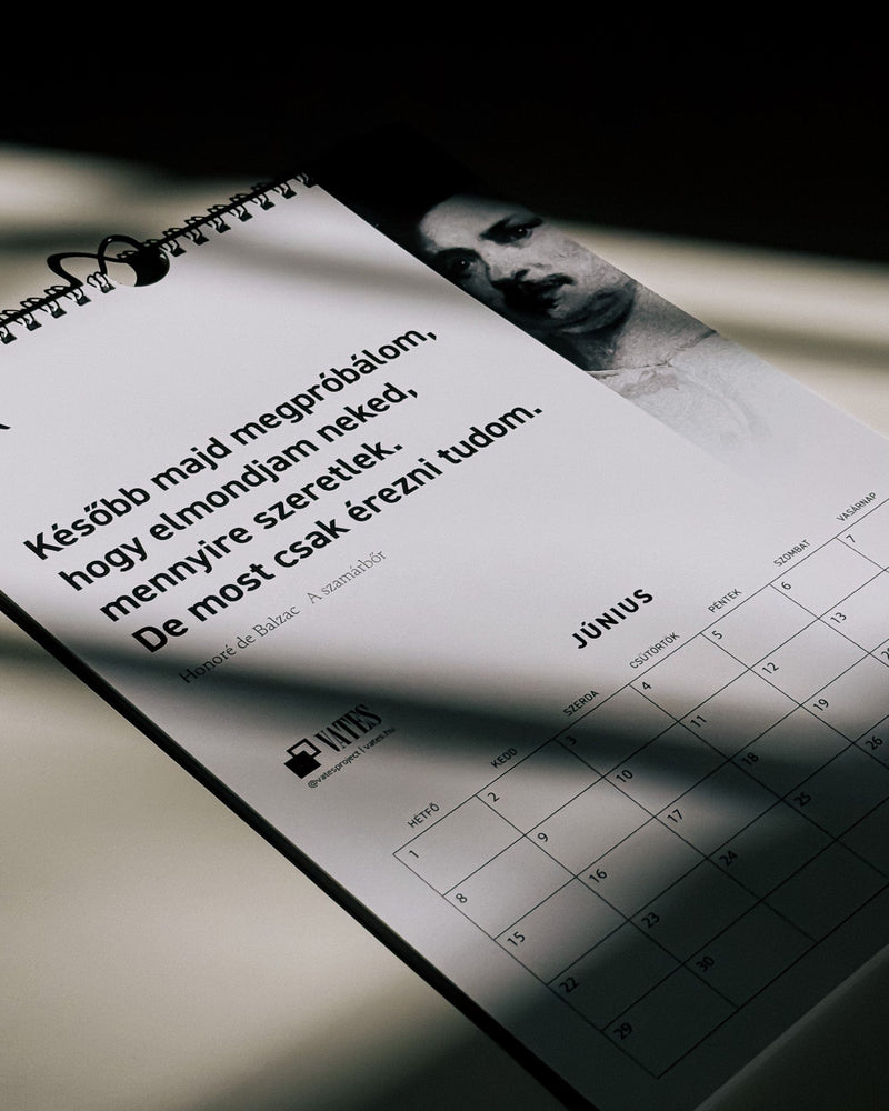 2026 VATES IDÉZETES FALINAPTÁR 2026 VATES IDÉZETES FALINAPTÁR vates_muveszet_irodalom_ruhazati_marka