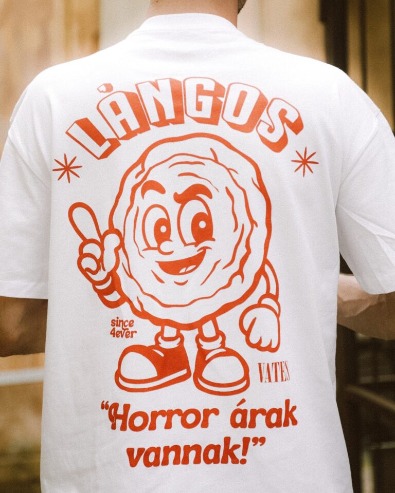 IKONIK | MÁRVÁNYFEHÉR LÁNGOS oversized prémium póló vates_muveszet_irodalom_ruhazati_marka