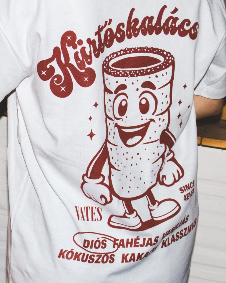 IKONIK | KÜRTŐSKALÁCS oversized prémium póló vates_muveszet_irodalom_ruhazati_marka